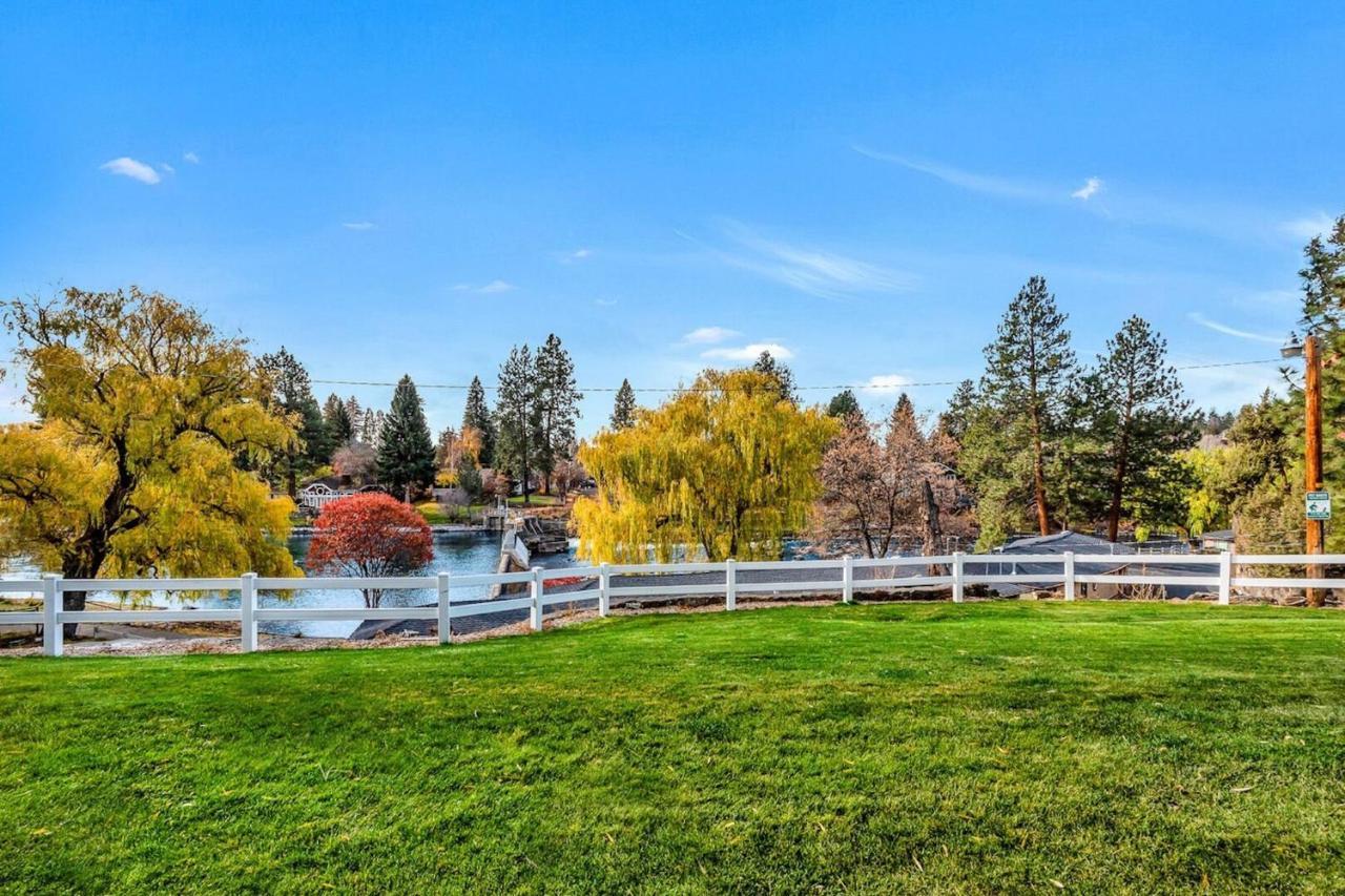 Bend Riverside Condos Near Downtown ベンド エクステリア 写真