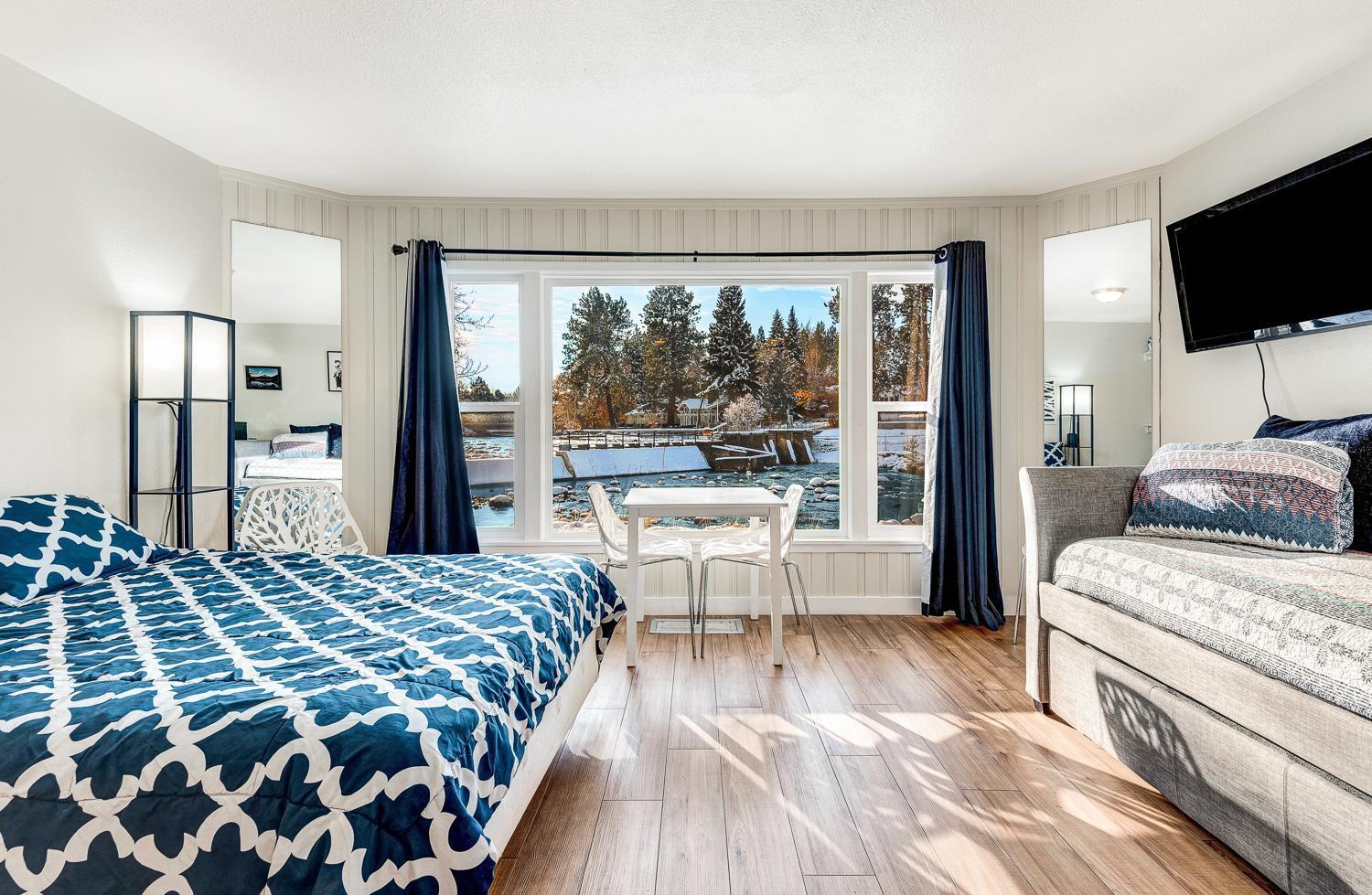 Bend Riverside Condos Near Downtown ベンド 部屋 写真