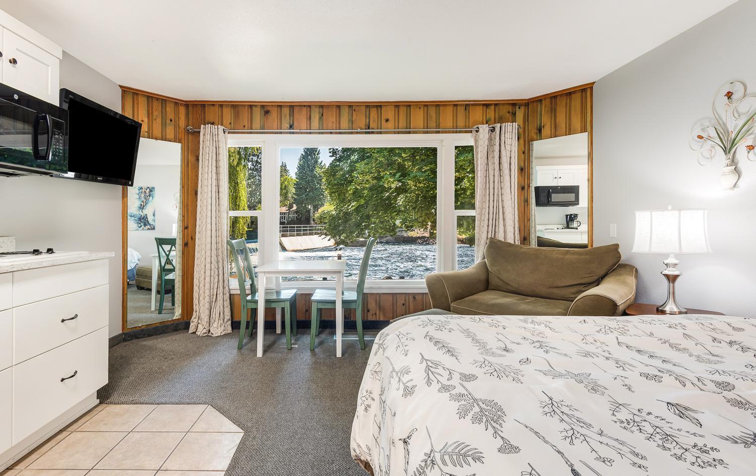 Bend Riverside Condos Near Downtown ベンド 部屋 写真