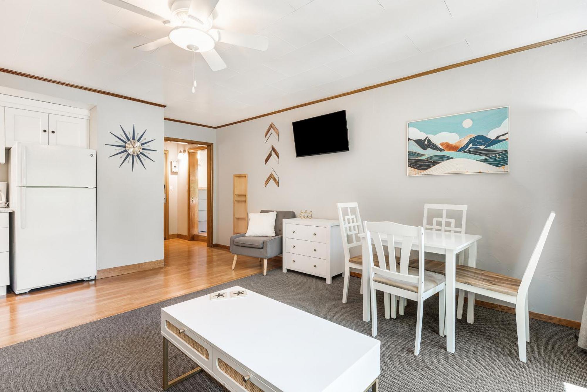 Bend Riverside Condos Near Downtown ベンド 部屋 写真
