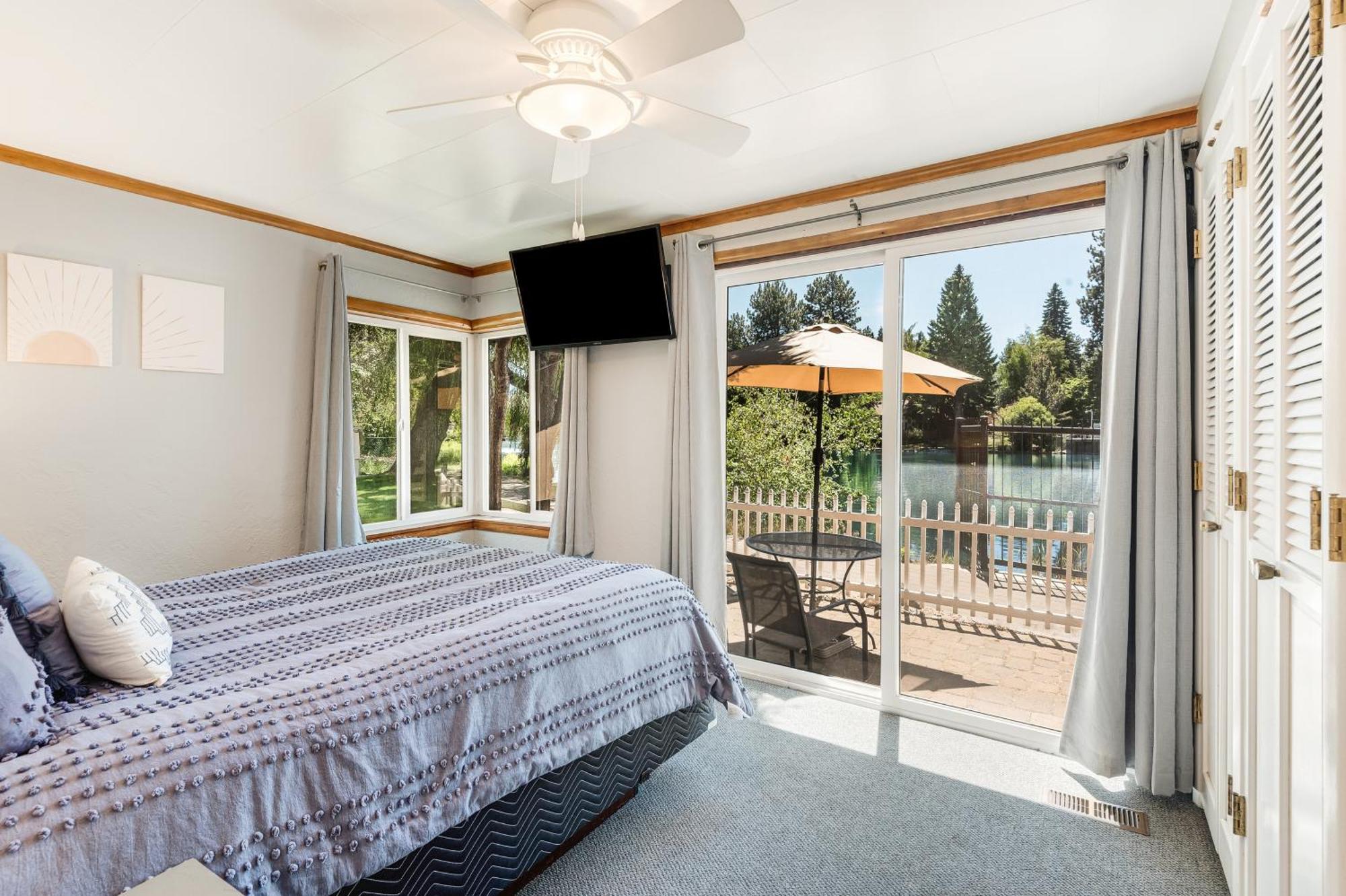 Bend Riverside Condos Near Downtown ベンド 部屋 写真