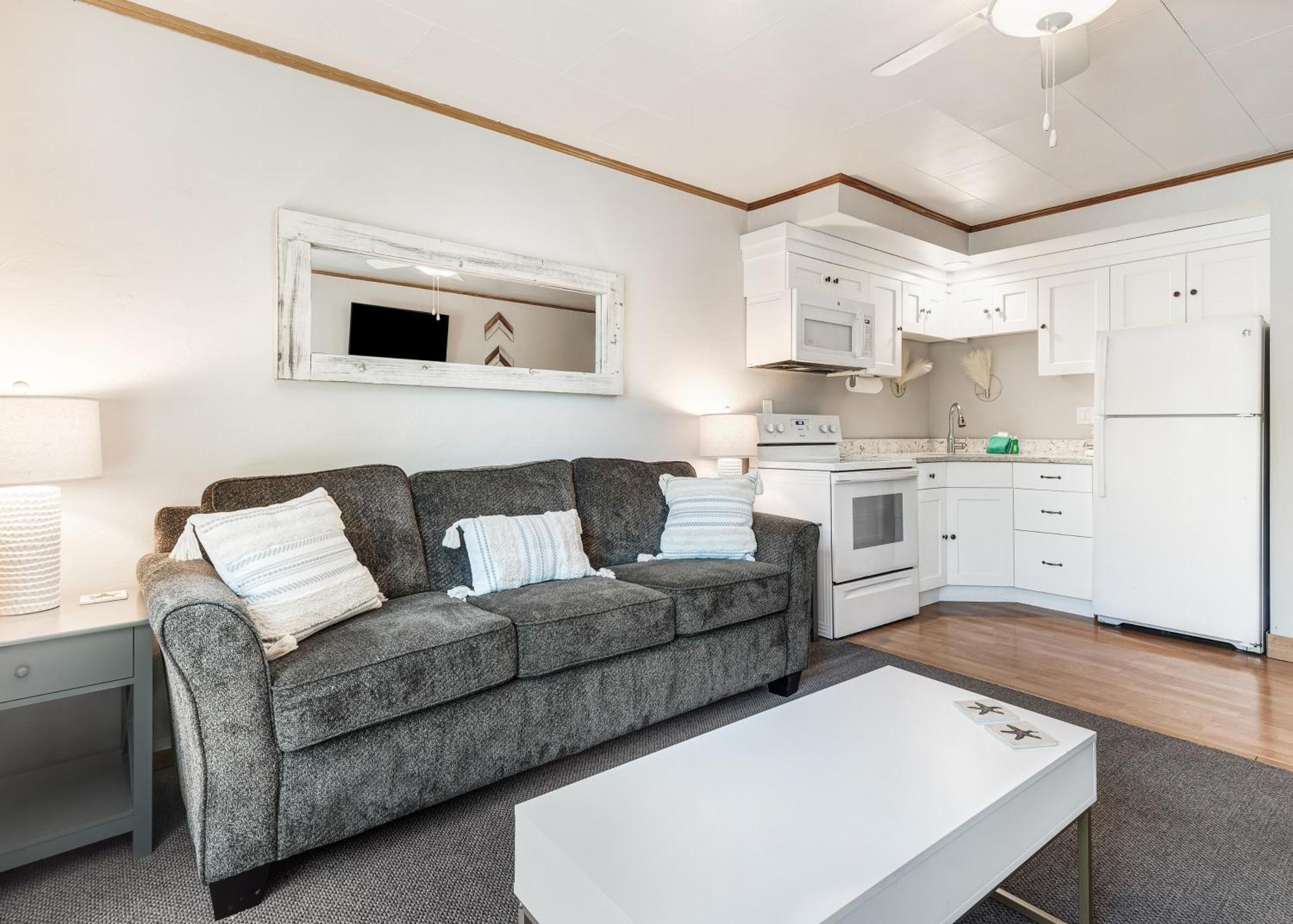 Bend Riverside Condos Near Downtown ベンド エクステリア 写真
