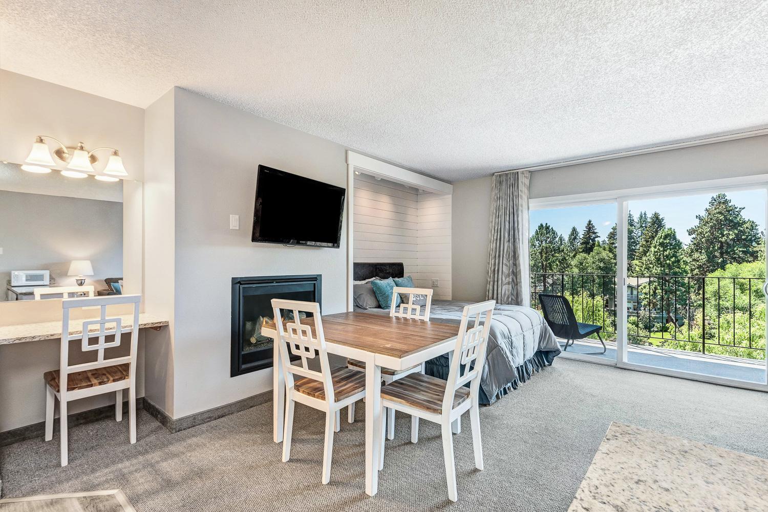 Bend Riverside Condos Near Downtown ベンド 部屋 写真