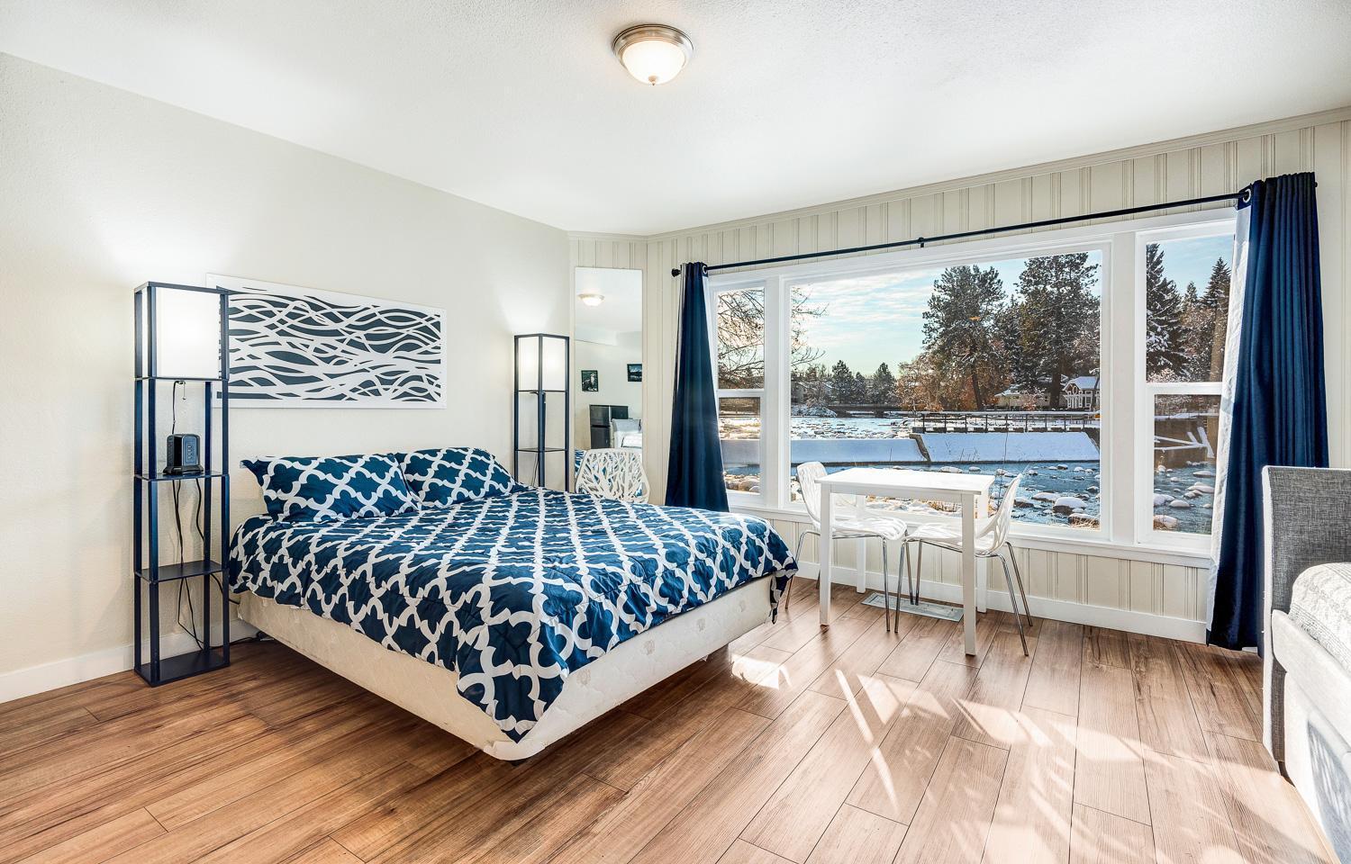 Bend Riverside Condos Near Downtown ベンド 部屋 写真