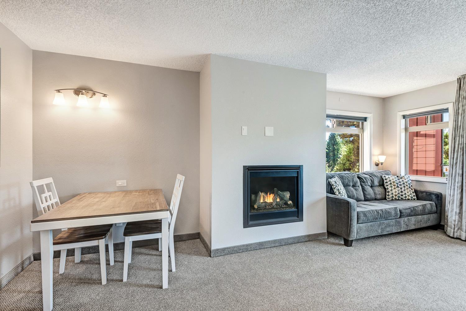 Bend Riverside Condos Near Downtown ベンド 部屋 写真