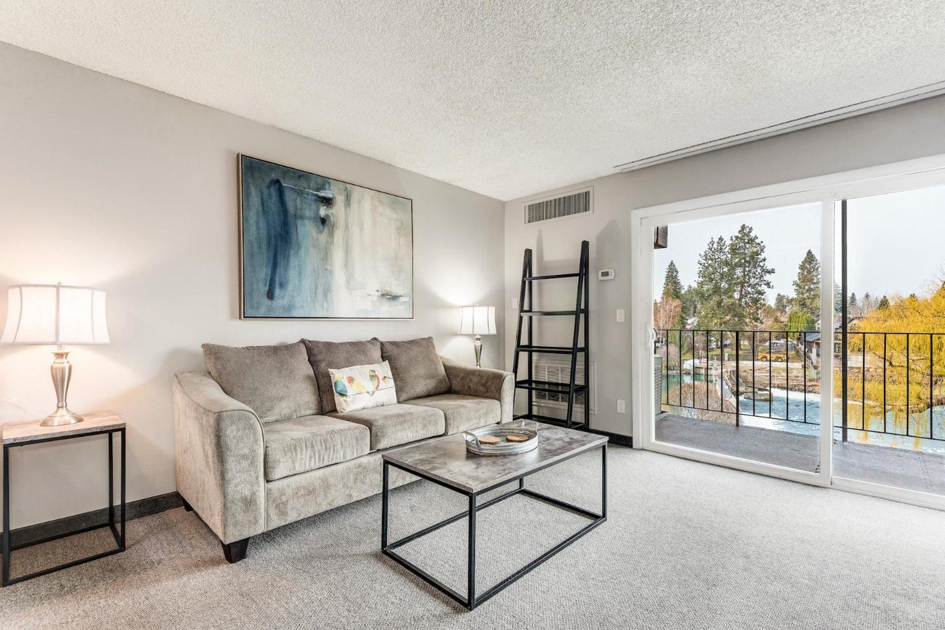Bend Riverside Condos Near Downtown ベンド 部屋 写真
